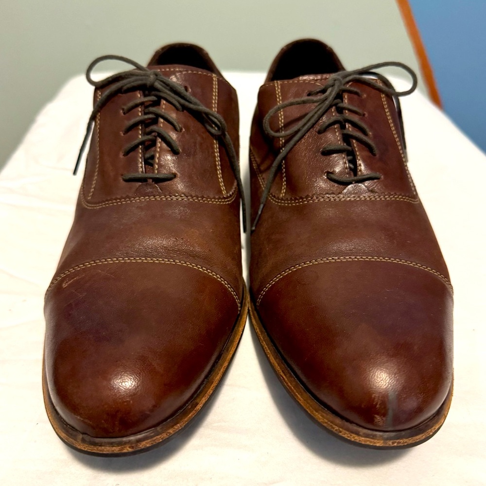 Cole Haan Brown Leather Mens dress shoes.